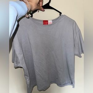 liz claiborne light blue t-shirt